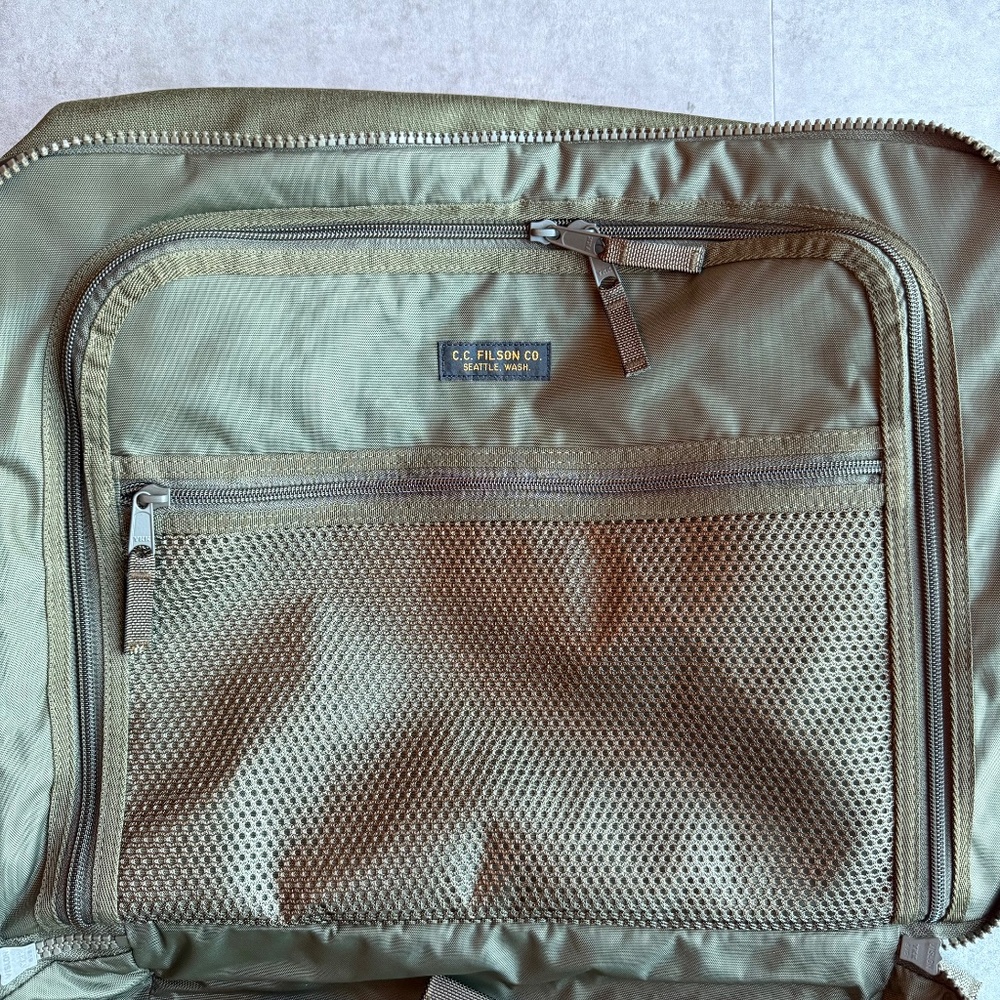 Filson Nylon Ripstop Pullman duffel, surplus green - Picture 9 of 9